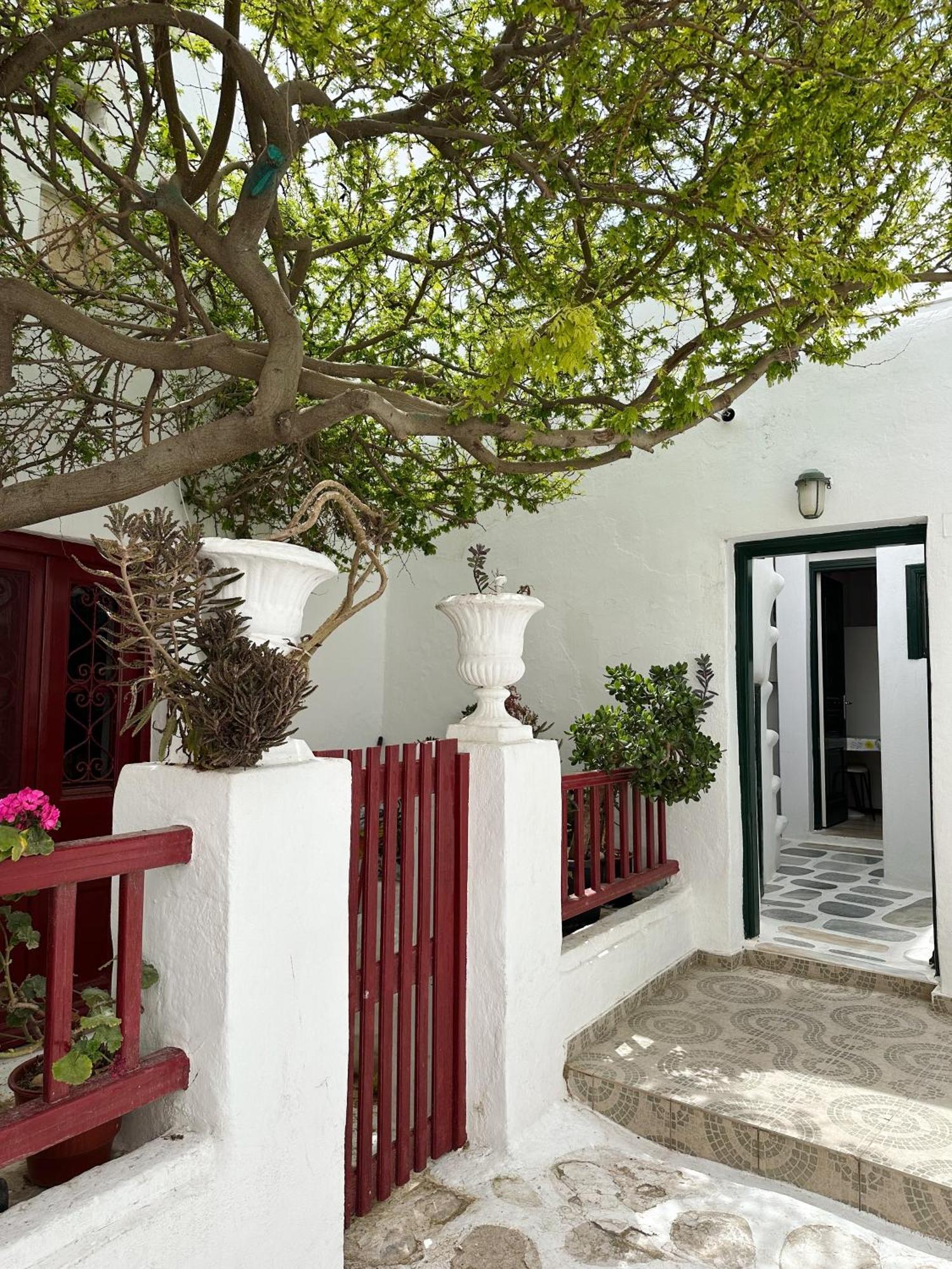 Can-Can Apartment Mykonos Town Exterior photo